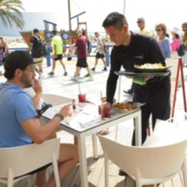 6.000 parados menos y 100.000 afiliados más en febrero