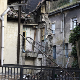 Estado en el que ha quedado el edificio de Mieres (Asturias), tras sufrir el pasado lunes una explosión de gas.