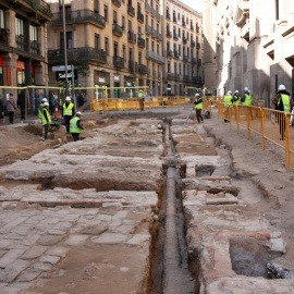Excavació arqueològica al carrer de la Fusteria, molt a pro de la Via Laietana de Barcelona.