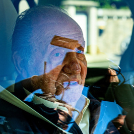 EuropaPress_5894547_rey_emerito_juan_carlos_llegada_sanxenxo_17_abril_2024_sanxenxo_pontevedra