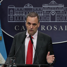 Imagen de archivo del portavoz del Gobierno argentino, Manuel Adorni, en una rueda de prensa en la Casa Rosada, a 22 de febrero de 2024.