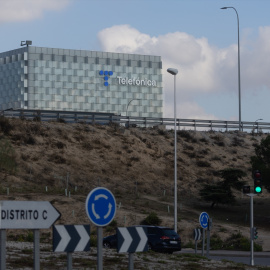 Fachada de la sede de Telefónica.