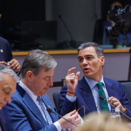 el presidente del Consejo de la UE, Antonio Costa, y el presidente del Gobierno español, Pedro Sánchez, durante una reunión del Consejo Europeo en Bruselas.