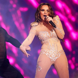 Melody interpretando 'Esa Diva' en la final del Benidorm FEst