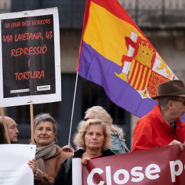 Manifestación de diciembre de 2024 en Barcelona para que la Jefatura de la Policía Nacional de la Via Laietana se convierta en un espacio para la memoria de las víctimas del franquismo.