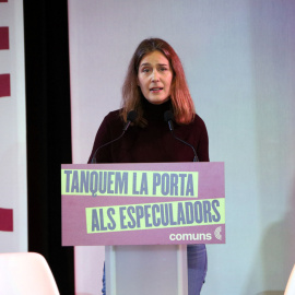 La presidenta dels Comuns al Parlament, Jéssica Albiach, en la jornada sobre el dret a l'habitatge a Barcelona.
