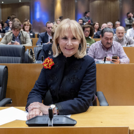 La exministra de Cultura y expresidenta de la Comunidad de Madrid, Esperanza Aguirre, durante las jornadas ‘Constitución y reconstitución’, en el Congreso de los Diputados, a 4 de diciembre de 2024, en Madrid (España).