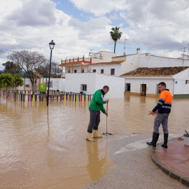 Calles anegadas por las lluvias en Cártama (Málaga).