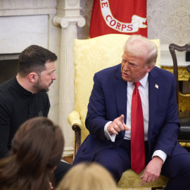 El presidente de EEUU, Donald Trump, durante una reunión con el mandatario ucraniano, Volodímir Zelenski.