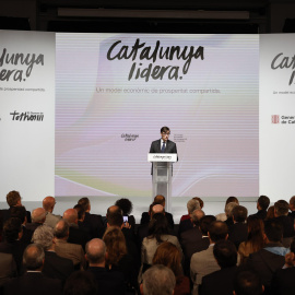 El presidente catalán, Salvador Illa, presenta en Madrid su plan para que Cataluña recupere el liderazgo económico de España mediante la movilización de 18.500 millones de euros hasta el año 2030
