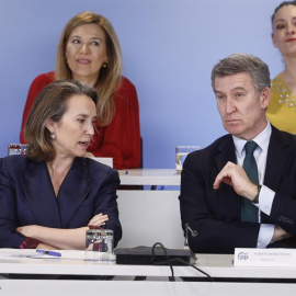 El líder del PP, Alberto Núñez Feijóo, junto a la secretaria general Cuca Gamarra durante la reunión del Comité Ejecutivo Nacional del partido.