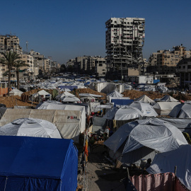 Tiendas de palestinos desplazados desde el norte de Gaza, asentados en Ciudad de Gaza, a 24 de marzo de 2025.