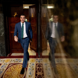 El presidente del Gobierno, Pedro Sánchez, entrando al hemiciclo del Congreso este miércoles, día 27 de marzo.