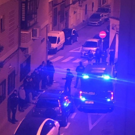 La Policía Municipal de Madrid ha desalojado de su vivienda a dos jóvenes.