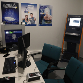 Imagen de archivo de una oficina de la Policía Nacional  en la exposición conmemorativa del 75 aniversario del DNI en la Real Casa de la Moneda, en Madrid, a 10 de octubre de 2019.