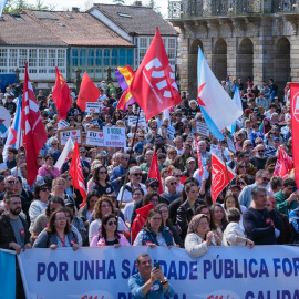 Manifestación a favor de la sanidad pública gallega en Santiago de Compostela el 6 de abril de 2025.