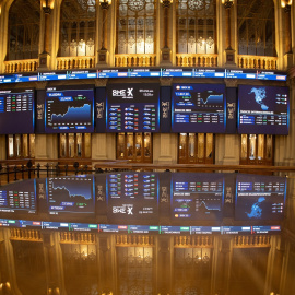 Paneles del Ibex en el Palacio de la Bolsa de Madrid.