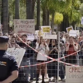 Reciben al president de la Generalitat Valenciana en la Universitat Politècnica de València a gritos de "Mazón dimisión"