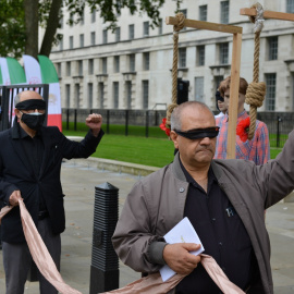 Imagen de archivo de protestas en Londres contra la pena de muerte en Irán, a 28 de abril de 2022.