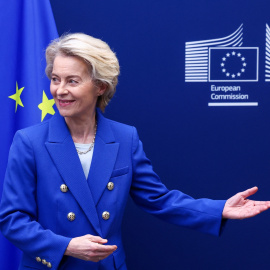 La presidenta de la Comisión Europea se reúne con la primera ministra de Islandia, Kristrun Frostadottir, en Bruselas, a 9 de abril de 2025.