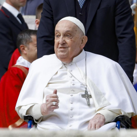 El papa Francisco  en la Plaza de San Pedro del Vaticano (Ciudad del Vaticano), a 13 de abril de 2025.