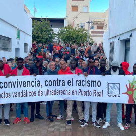 Concentración ciudadana en favor de la convivencia en Puerto Real.