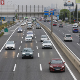 La DGT prevé 15,8 millones de desplazamientos por carretera esta Semana Santa.- E