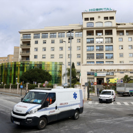 Ambulancia saliendo del del Hospital Regional de Málaga a 2 de abril del 2020Fecha: 02/04/2020.Foto de archivoFirma: Álex Zea / Europa Press