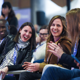 Irene Montero junto a Ione Belarra, durante la V Asamblea Ciudadana de Podemos.