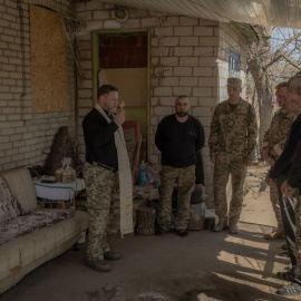 Soldados ucranianos en el Donetsk durante la tregua de Pascua.