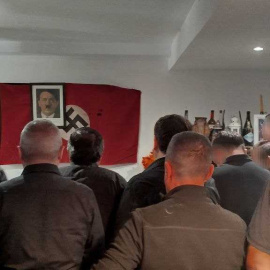 Militantes del grupo neonazi Devenir Europeo en el acto celebrado en Asturias.