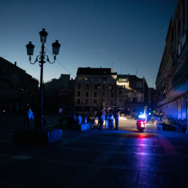 Las calles de Ciudad Real sin iluminación por la noche debido al apagón.