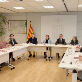 La reunió entre membres del Govern del PSC i representants d'ERC, Comuns i la CUP en què es va tancar l'acord pel decret d'habitatge.
