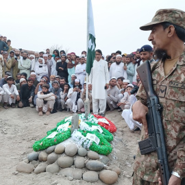 Funeral del soldado pakistaní Muhammad Kashif, muerto tras un ataque indio en la región de Baluchistán.