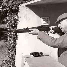 Francisco Franco, en El Pardo, fotografiado por José Demaría Vázquez en 1961.