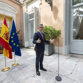 El ministro de la Presidencia, Justicia y Relaciones con las Cortes, Félix Bolaños,  atiende a los medios de comunicación, en la sede del Ministerio (Palacio de Parcent), a 9 de mayo de 2025, en Madrid (España).Alberto Ortega / Europa Press09/5/2025