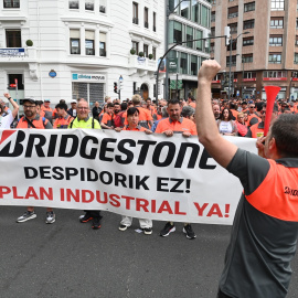 Imagen de archivo de trabajadores de Bridgestone durante la manifestación del Día del Trabajador.