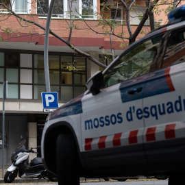 Imagen de archivo de un coche de los Mossos d'Esquadra, a 16 de octubre de 2023, en Barcelona.