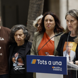 La presidenta de la Asociación Víctimas Mortales Dana 29-O, Rosa María Álvarez, realiza declaraciones tras la reunión mantenida este jueves con el presidente del Gobierno, Pedro Sánchez.