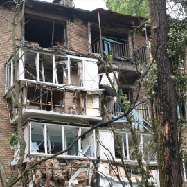 Vista de un bloque de apartamentos dañado por el ataque nocturno ruso con misiles y drones contra Kiev24/5/2025 ONLY FOR USE IN SPAIN