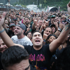 Público durante la actuación de Papa Roach en el Resurrection Fest, a 30 de junio de 2023, en Viveiro, Lugo, Galicia (España). Papa Roach es una banda estadounidense de rock y nu metal fundada en 1993 en Vacaville, California. Se dio a conocer internacionalmente en el año 2000, con su álbum debut, Infest, reconocido tres veces como disco de platino.Carlos Castro / Europa Press01 JULIO 2023;MÚSICA;METAL;ROCK;RESU;FESTIVAL;CONCIERTO;ACTUACIÓN30/6/2023