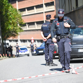 EuropaPress_6249425_agentes_ertzaintza_preparan_detener_varias_personas_participaron_reyerta_30