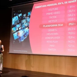 La presidenta de 3Cat, Rosa Romà, a l'Auditori de la Biblioteca Sarrià - J. V. Foix