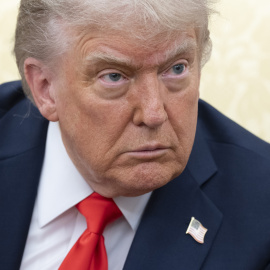 El presidente de EEUU, Donald Trump, se reúne con el canciller alemán en el Despacho Oval, a 5 de junio de 2025, en Washington DC.