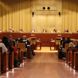 Imatge d'arxiu de l'interior d'una sala del Tribunal de Justícia de la Unió Europea, situat a Luxemburg.