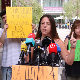 Roda de premsa de les Doctorandes en Lluita davant del Campus Catalunya de la URV de Tarragona.