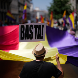 Cientos de personas participan en la segunda Marcha Republicana 'Hasta que se vayan', para reivindicar la III República y el fin de la monarquía, el 15 de junio de 2025 en Madrid.