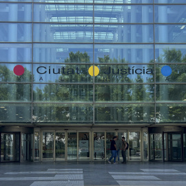 GRAFCVA8057. VALENCIA, 10/06/2025.- Vista general de la Ciudad de la Justicia este martes en el que la jueza de Catarroja (Valencia) que instruye la causa penal sobre la gestión de la dana toma declaración como testigo al jefe de la unidad de análisis y seguimiento de Emergencias de la Generalitat. EFE/Patricia Salvador