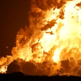 Captura de pantalla de una retransmisión en la que se ve explotar a la 'Starship' de SpaceX