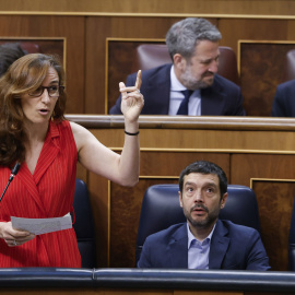MADRID, 18/06/2025.- La ministra de Sanidad, Mónica García, interviene en la sesión de control al Ejecutivo que se celebra este miércoles en el Congreso. EFE/Mariscal
